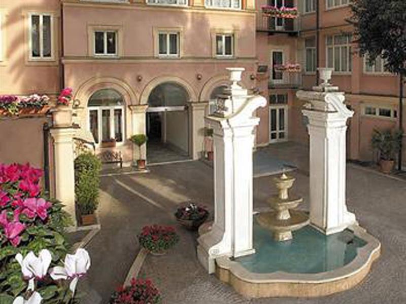 Domus Romana 4*
