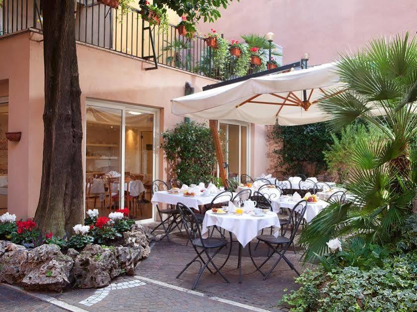 Domus Romana 4*
