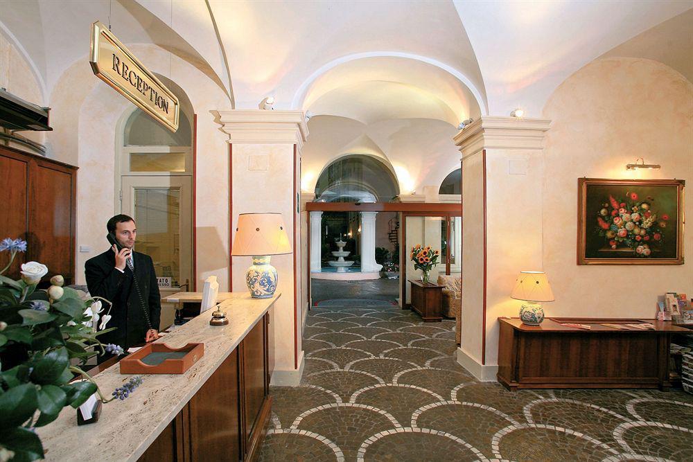 Domus Romana Hotel 4*